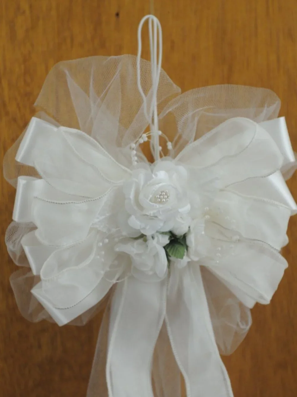 Chair bow made with satin, tulle and artificial flowers (16 Pieces)